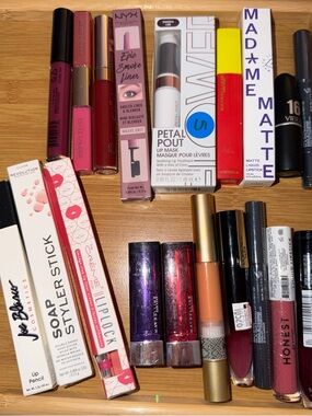 19 lippies